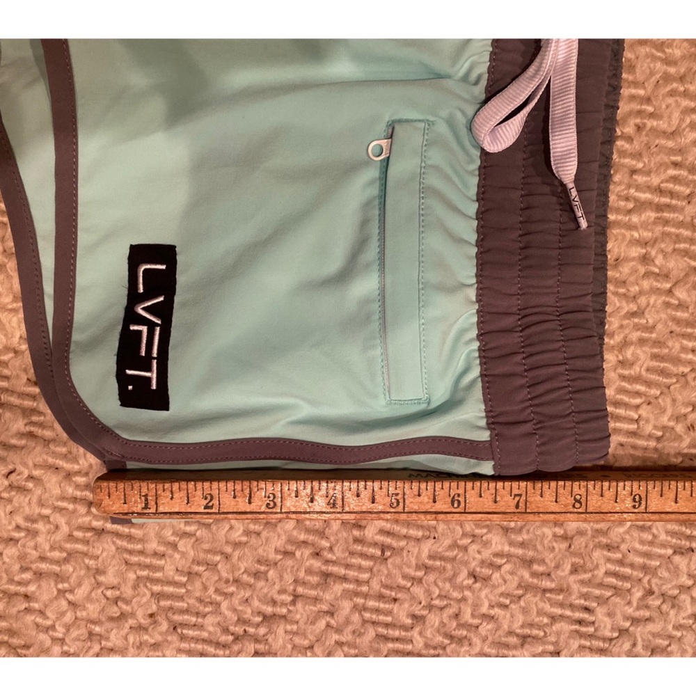 NWOT Live Fit LVFT Shorts - M - Picture 10 of 10